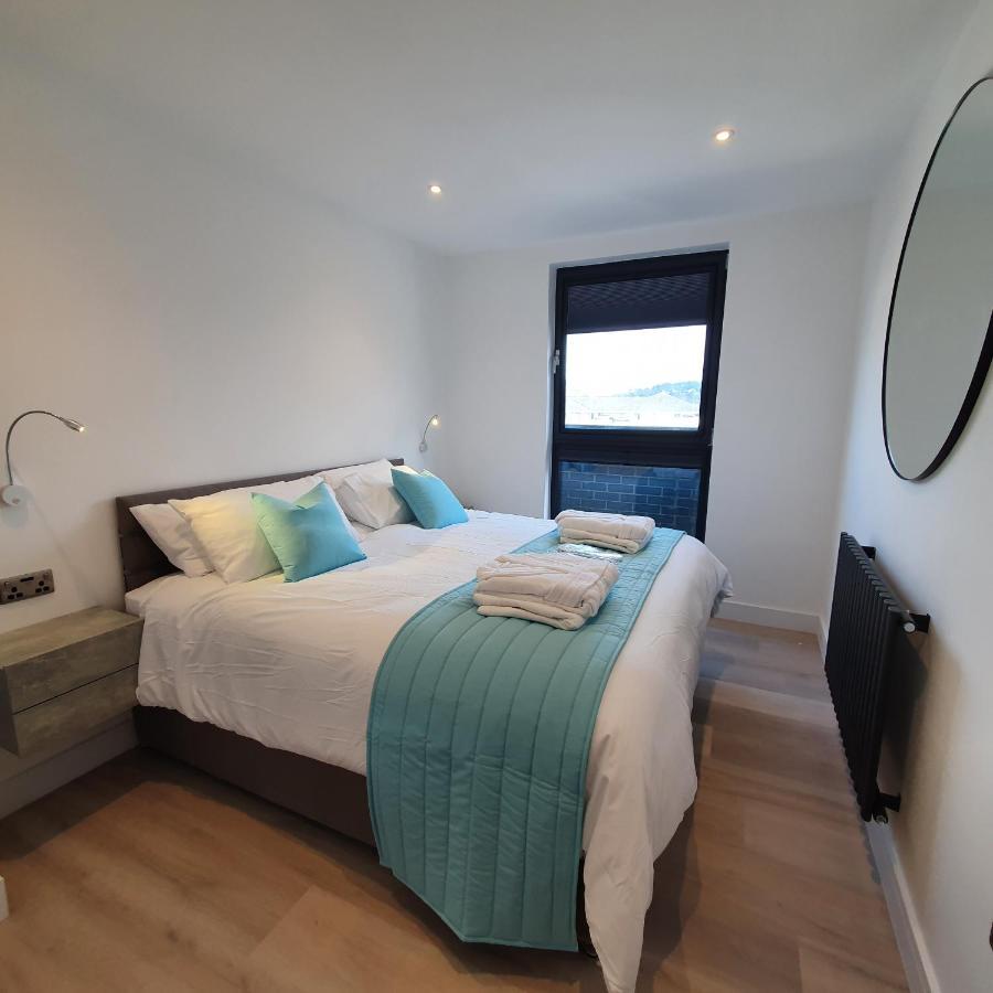 Central Penthouse With Hot Tub & Views 24 Cheltenham Exteriör bild