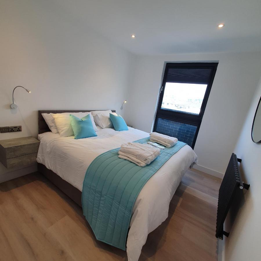 Central Penthouse With Hot Tub & Views 24 Cheltenham Exteriör bild