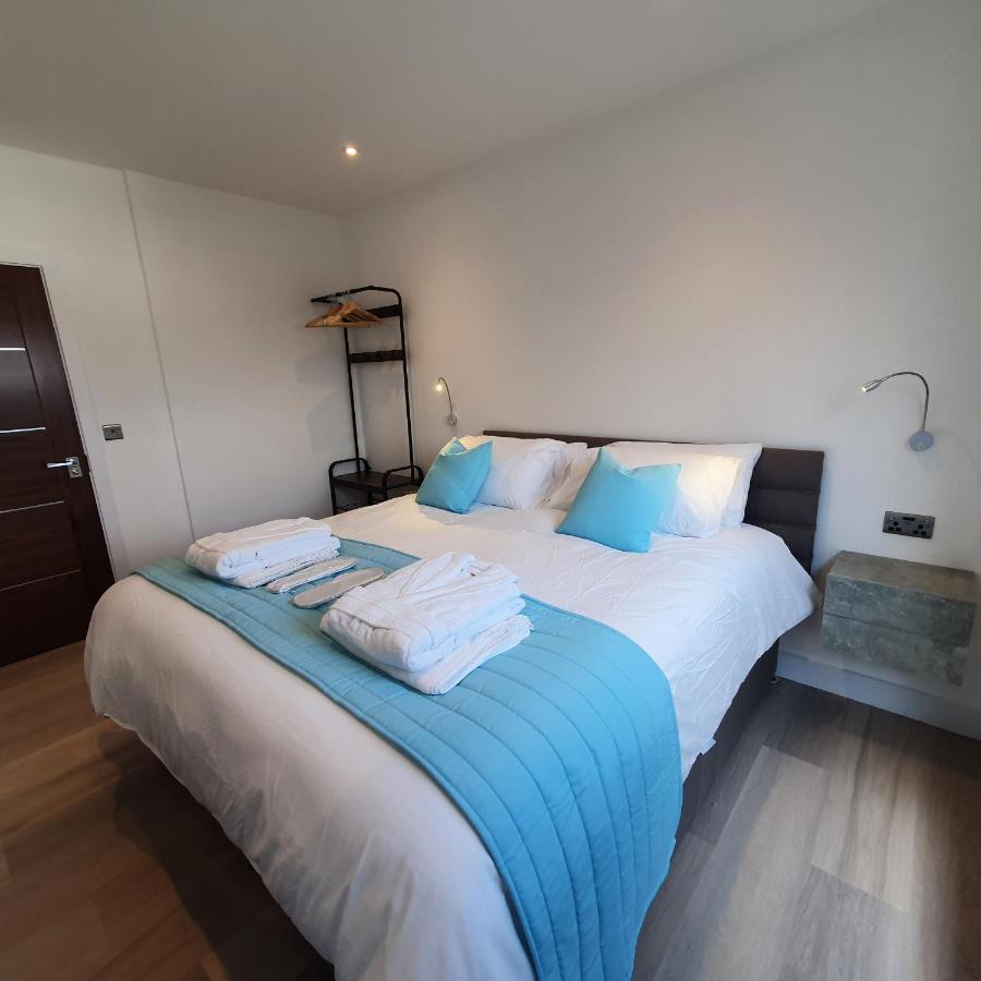 Central Penthouse With Hot Tub & Views 24 Cheltenham Exteriör bild