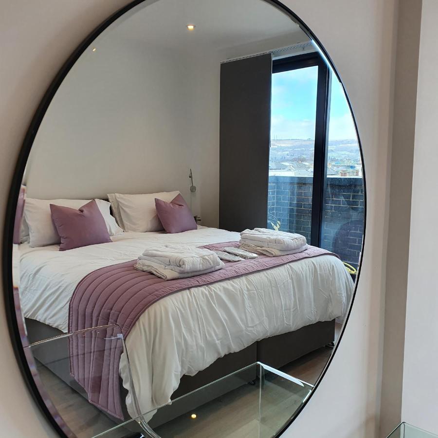 Central Penthouse With Hot Tub & Views 24 Cheltenham Exteriör bild